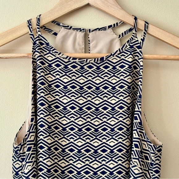Banana Republic| Sleeveless Geometric Print Tan/Navy Dress Size XS - Picture 1 of 7